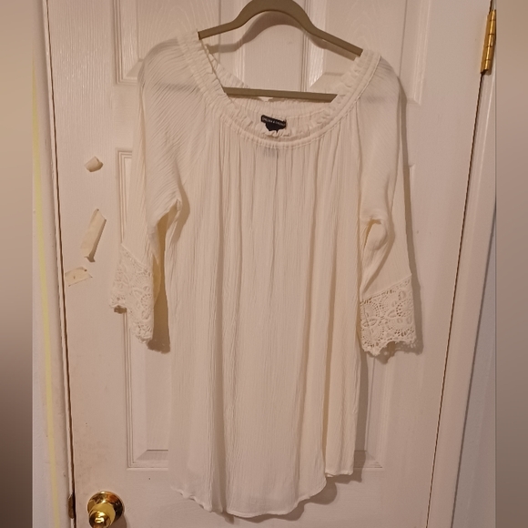 Chelsea & Theodore Tops - Chelsea & Theodore top, size XL.